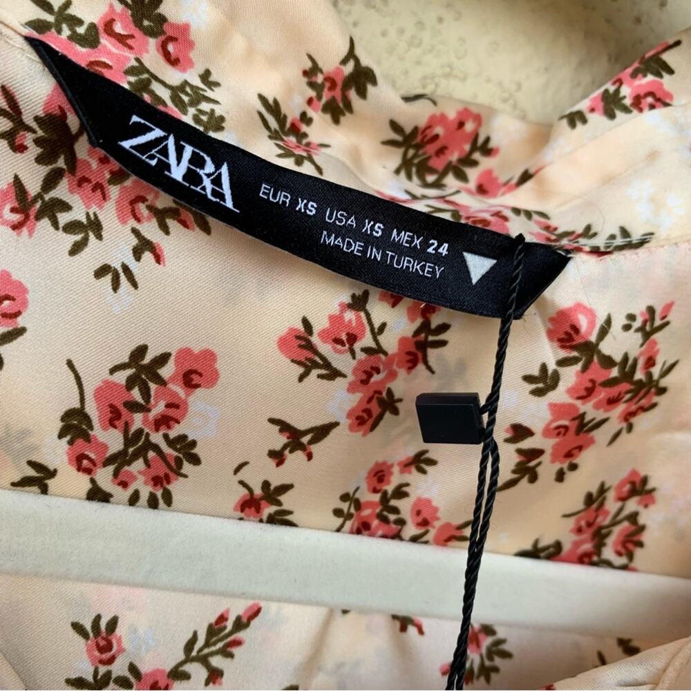 Zara Beige Cream Floral Satin Long Sleeve Button Down Shirt Blouse Size XS - Picture 9 of 16